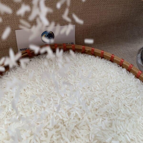 Jasmine rice export by ngocchau long grain rice 6.7mm